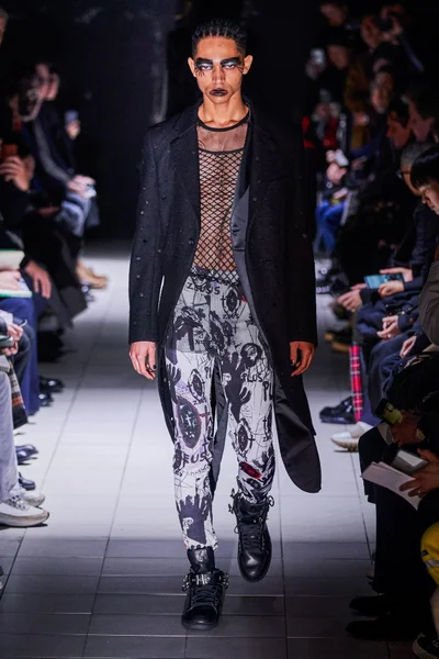 Look 26